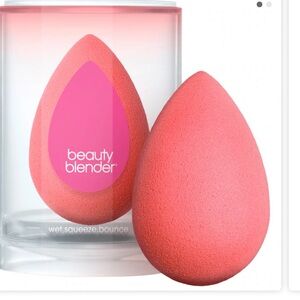 Beauty blender makeup sponge